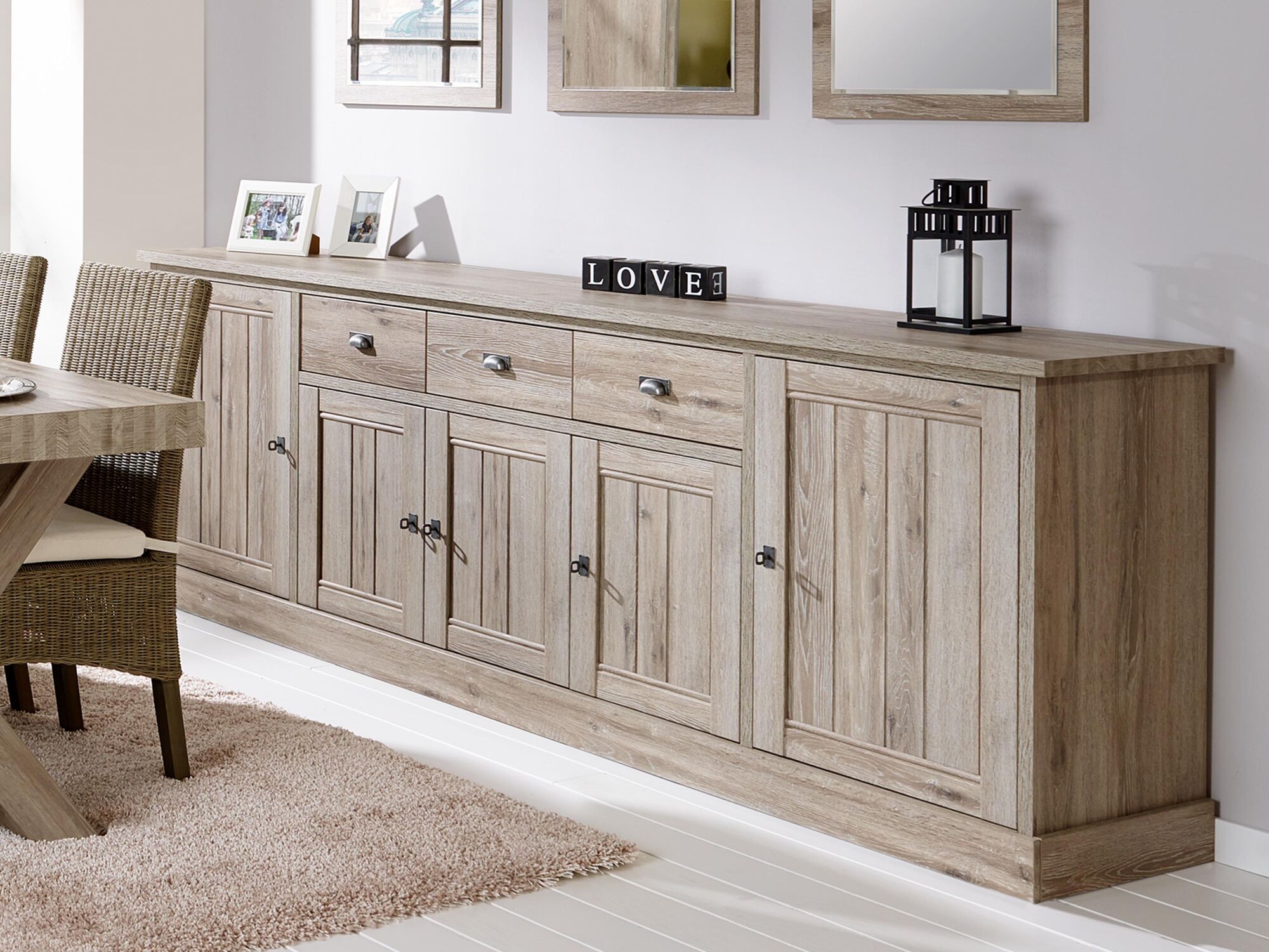 Eiken Dressoir
